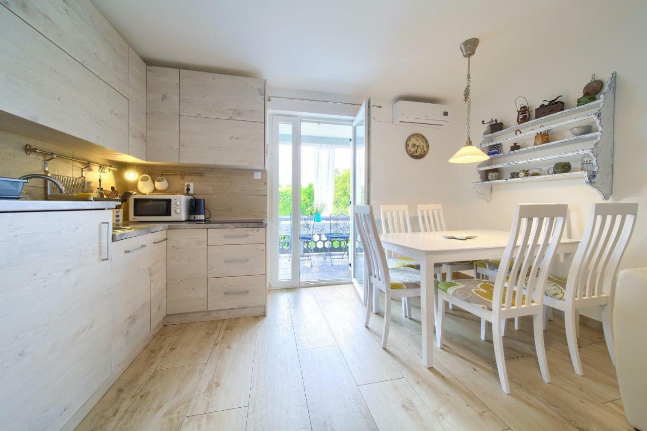 Apartman Lavandin Čižići Exterior foto